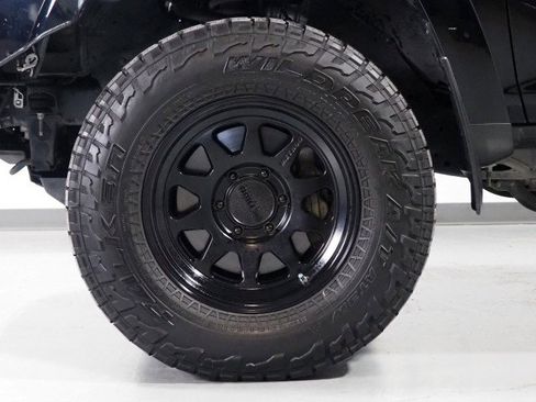 Used 2021 Toyota 4Runner TRD Off-Road Premium w/ Moonroof Package AWD/4WD image 40
