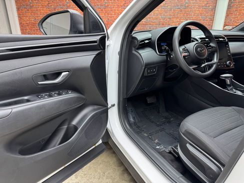 Used 2023 Hyundai Santa Cruz SE AWD/4WD image 8