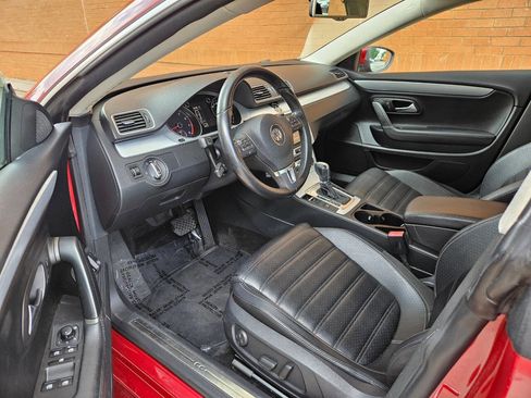 Used 2013 Volkswagen CC Sport image 11