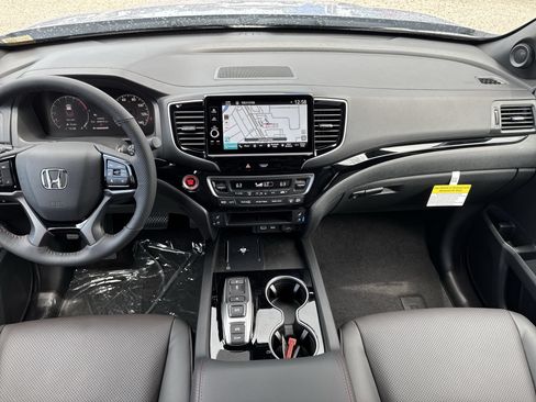 New 2026 Honda Ridgeline Black Edition image 16