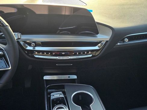 New 2026 Cadillac Lyriq Luxury image 18