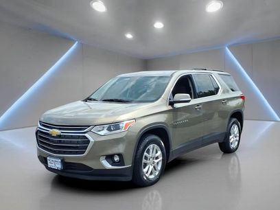 Used 2020 Chevrolet Traverse LT