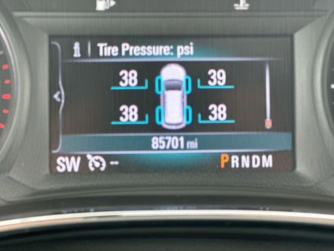 Used 2018 Buick Encore Essence w/ Experience Buick Package AWD/4WD image 13