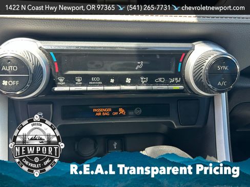 Used 2020 Toyota RAV4 XLE w/ Convenience Package AWD/4WD image 21
