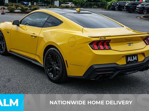 Used 2024 Ford Mustang GT RWD image 5