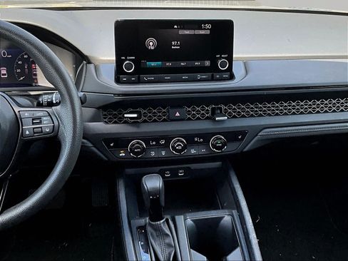 Used 2023 Honda Accord EX image 8