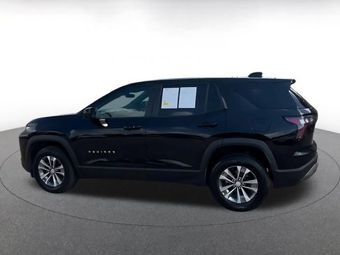 Used 2025 Chevrolet Equinox LT FWD image 8