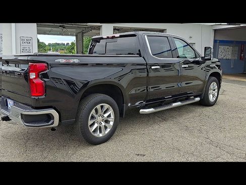 Certified 2021 Chevrolet Silverado 1500 LTZ w/ Technology Package AWD/4WD image 8
