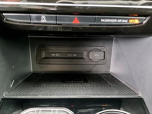 Used 2023 Volkswagen Atlas SEL R-Line AWD/4WD image 33