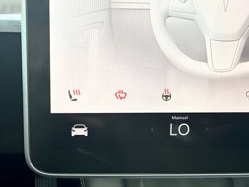 Used 2023 Tesla Model 3 Standard Range RWD image 16