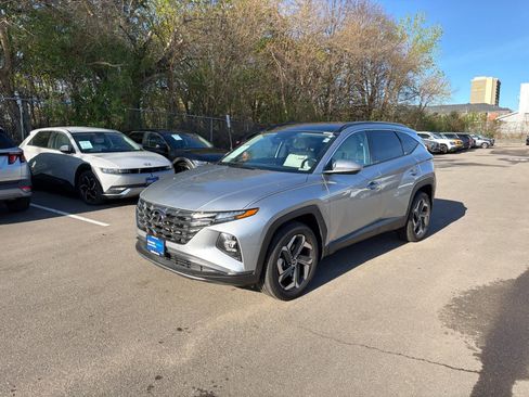 Used 2023 Hyundai Tucson Limited AWD/4WD image 4