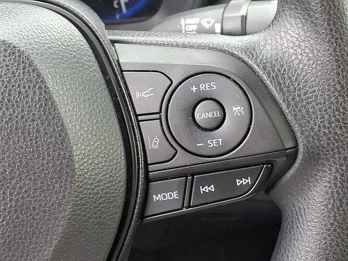 Used 2022 Toyota Corolla LE FWD image 22