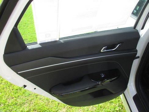 New 2025 Kia K5 GT-Line w/ GT-Line Premium Package image 17