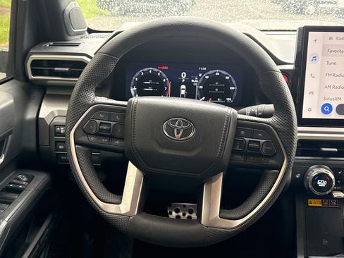 Certified 2024 Toyota Tacoma TRD Off-Road AWD/4WD image 20
