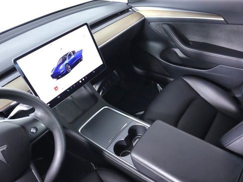 Used 2023 Tesla Model 3 Standard Range RWD image 33