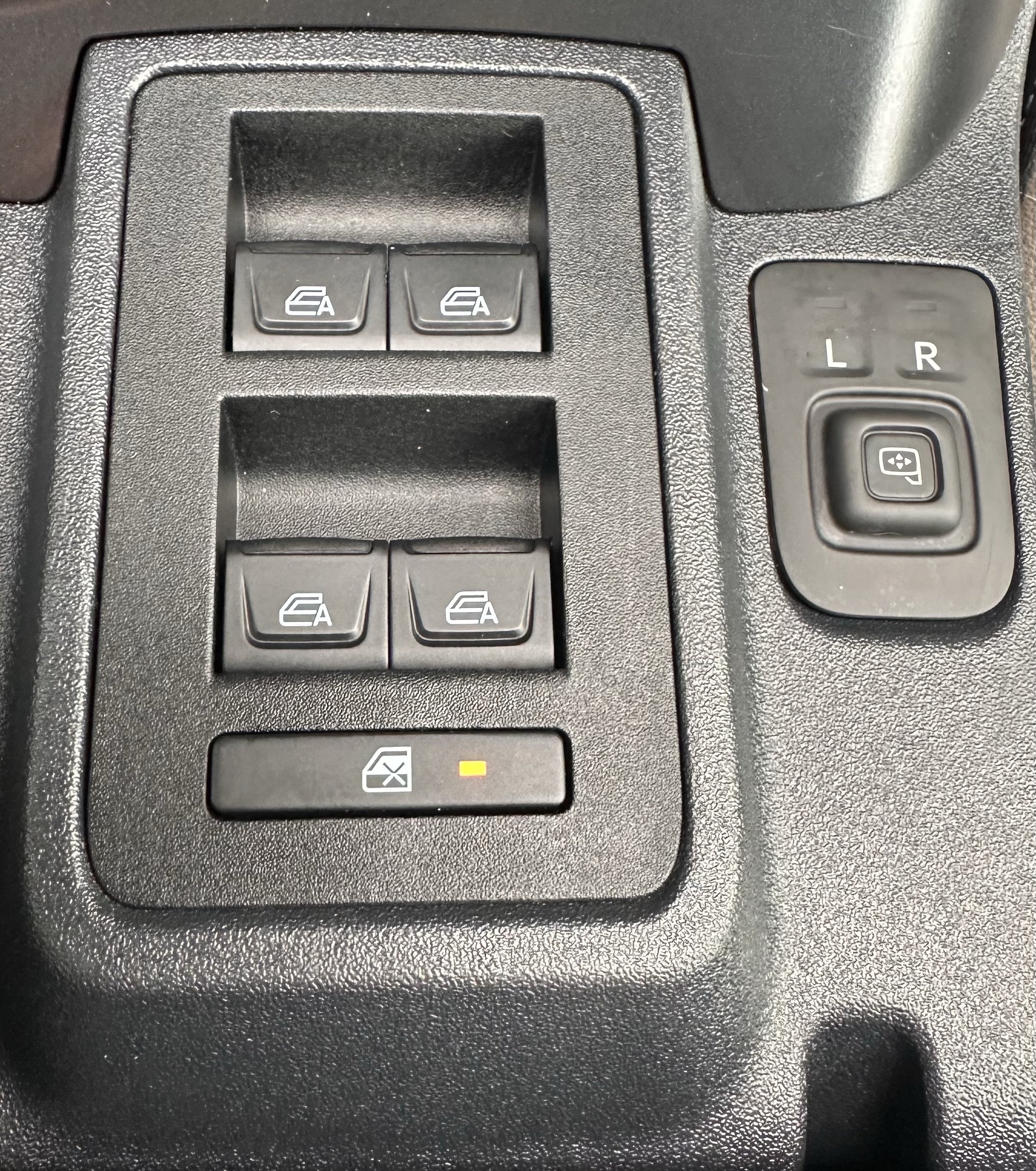 Certified 2024 Ford Bronco Wildtrak AWD/4WD image 19