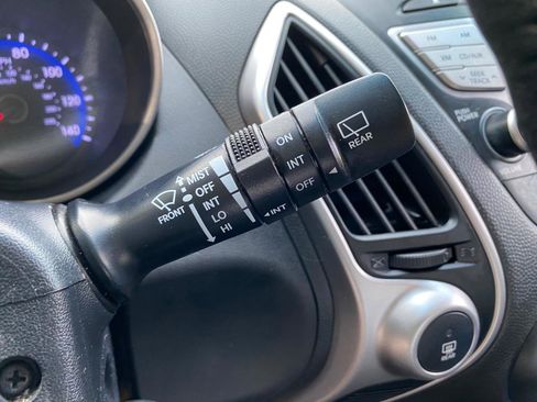 Used 2012 Hyundai Tucson Limited image 61