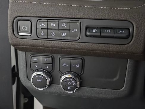 Certified 2022 GMC Yukon Denali AWD/4WD image 21