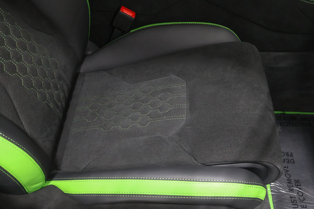 Used 2024 Lamborghini Urus Performante AWD/4WD image 41