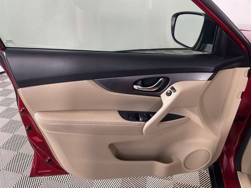 Used 2015 Nissan Rogue S w/ S Family Package FWD image 14