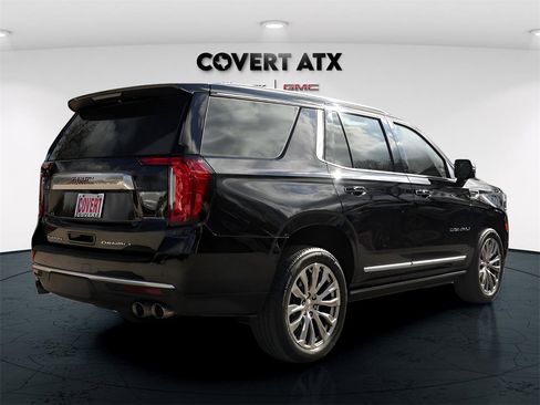 Used 2024 GMC Yukon Denali w/ Denali Reserve Package image 7