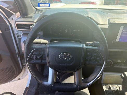 Used 2024 Toyota Tacoma TRD Off-Road AWD/4WD image 5