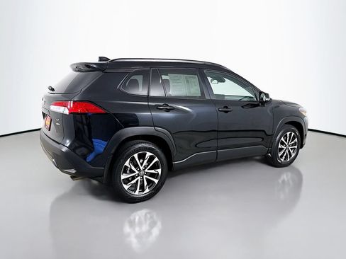 Used 2025 Toyota Corolla Cross LE AWD/4WD image 8