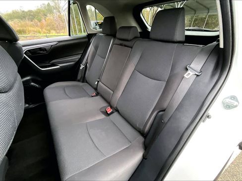 Certified 2024 Toyota RAV4 LE image 21