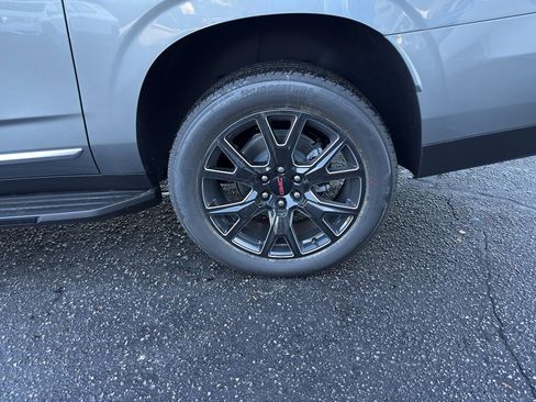 New 2026 GMC Yukon XL Denali image 9