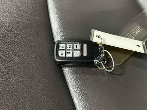 Used 2019 Honda Odyssey EX-L image 32