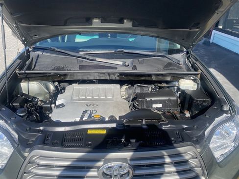 Used 2010 Toyota Highlander 2WD image 20