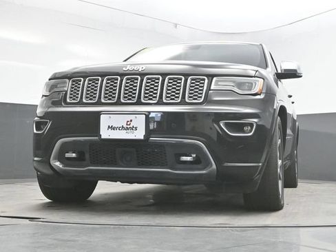 Used 2019 Jeep Grand Cherokee Overland AWD/4WD image 33