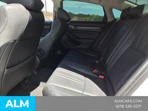 Used 2022 Honda Accord Touring image 8
