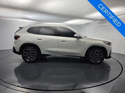 Certified 2023 BMW X1 xDrive28i w/ Convenience Package AWD/4WD image 3