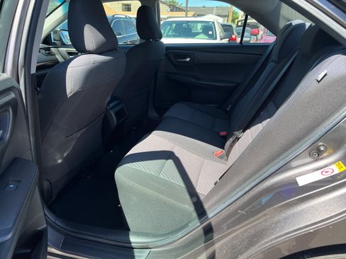 Used 2016 Toyota Camry LE FWD image 11