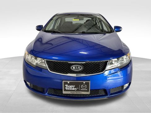 Used 2010 Kia Forte SX image 2