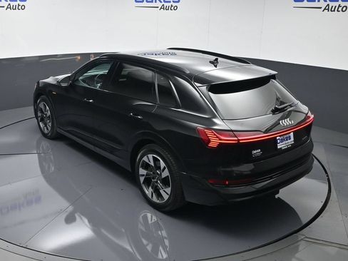 Used 2022 Audi e-tron Premium w/ Convenience Plus Package AWD/4WD image 48