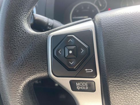 Used 2017 Toyota Tundra SR5 w/ SR5 Upgrade Package RWD image 18