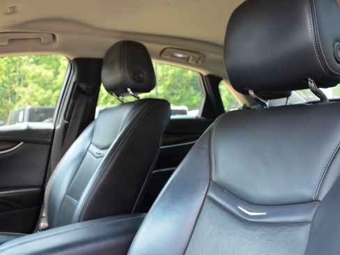 Used 2018 Cadillac XTS Luxury AWD/4WD image 21
