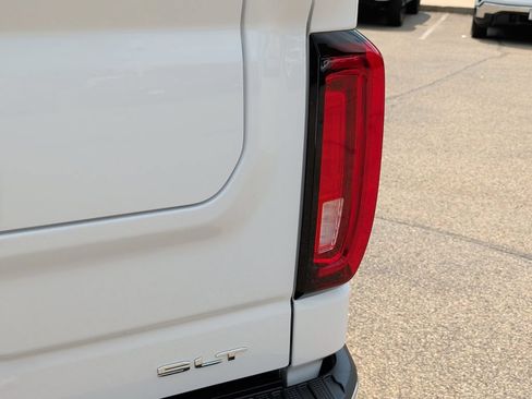 Used 2020 GMC Sierra 1500 SLT w/ SLT Premium Plus Package AWD/4WD image 44