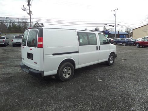 Used 2008 GMC Savana 1500 AWD image 4