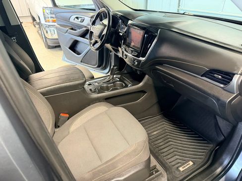 Used 2018 Chevrolet Traverse LT AWD/4WD image 11