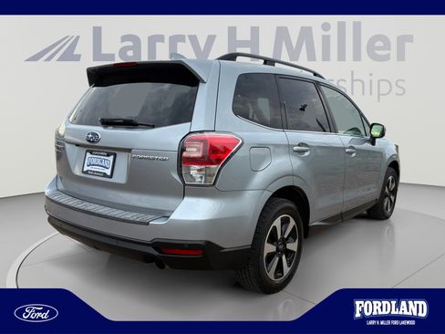 Used 2018 Subaru Forester 2.5i Limited AWD/4WD image 5