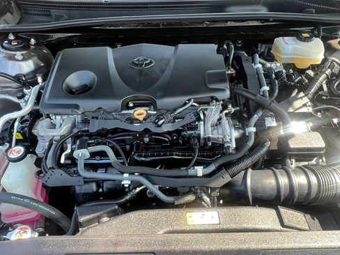 Used 2020 Toyota Camry LE w/ Fleet Convenience Package FWD image 33