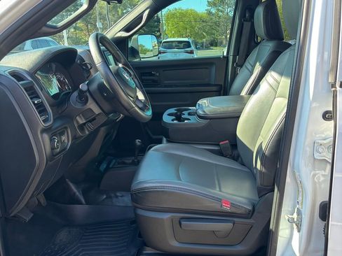 Used 2022 RAM 2500 Tradesman AWD/4WD image 11