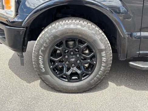 Used 2018 Ford F150 XLT w/ Equipment Group 302A Luxury AWD/4WD image 10