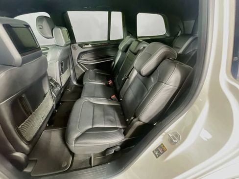 Used 2017 Mercedes-Benz GLS 550 4MATIC image 27