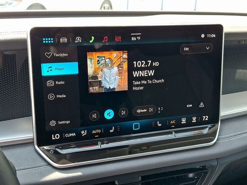 New 2026 Volkswagen Tiguan SE w/ Panoramic Sunroof Package AWD/4WD image 17