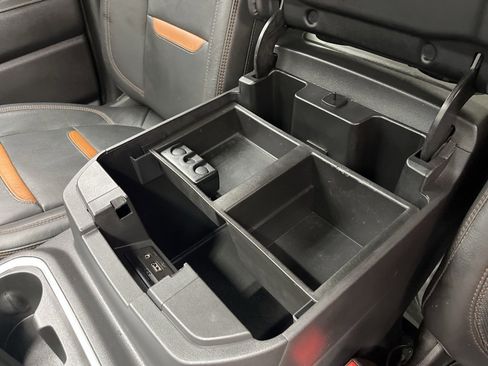 Used 2021 GMC Sierra 1500 AT4 w/ Technology Package image 25