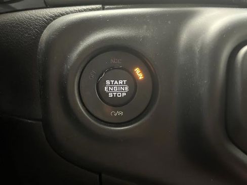 Used 2020 Jeep Wrangler Unlimited Sport S image 19